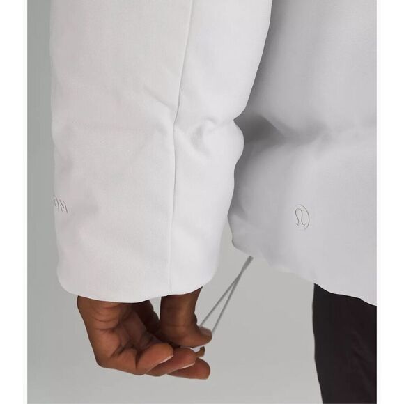 $348 Lululemon Wunder Puff Jacket tech canvas Large - Picture 4 of 8